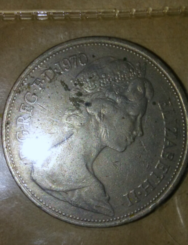 1970-10-New-Pence-Reverse-Die-Clash?-Or-Lam?-DDR?